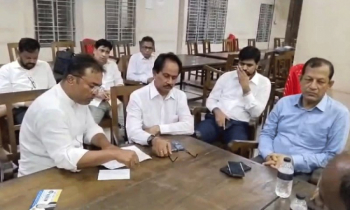বিদ্রোহীদের অভিযোগ শুনতে কেন্দ্রীয় নেতারা আদলতপাড়ায়