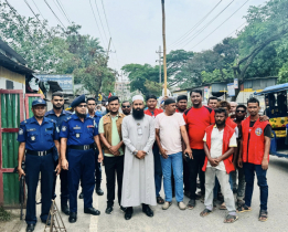 নারায়ণগঞ্জে জেলা প্রশাসনের পরিচ্ছন্নতা অভিযান 