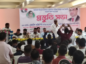 দলের বৃহত্তর স্বার্থে আমাদের একসাথে কাজ করতে হবে : সাদেক