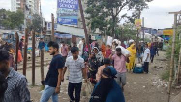 নারায়ণগঞ্জে ফিরছে মানুষ, স্বাস্থ্যবিধিতে উদাসীনতা