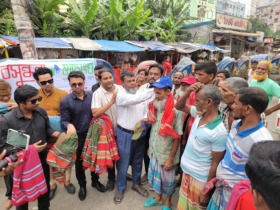 শ্রমিক দিবসে রিকশাচালকদের পাশে নারায়ণগঞ্জ বসুন্ধরা শুভসংঘ