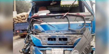 রূপগঞ্জে প্রাইভেটকার ও ট্রাকের সংঘর্ষ, নিহত ৩