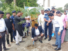 নারায়ণগঞ্জকে গ্রীন সিটিতে পরিনত করার চেষ্টা করছি : ডিসি 