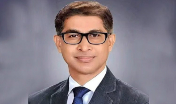 শিক্ষকতার সাথে রাজনীতি, পুলিশের দড়ি কোমড়ে গ্রেপ্তার হয়েছিলেন মামুন মাহমুদ