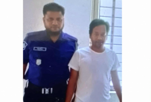 ফেন্সিডিলসহ মাদক ব্যবসায়ী গ্রেপ্তার