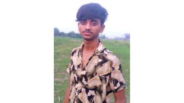রূপগঞ্জে সড়কে টিকটক করতে গিয়ে অটোরিকশা চাপায় কিশোরের মৃত্যু 