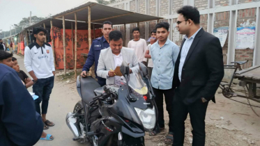 আড়াইহাজারে সড়ক পরিবহন আইন লঙ্ঘনে তিনজনকে জরিমানা