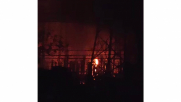 বন্দরে বজ্রপাতে বিদ্যুৎকেন্দ্রে আগুন