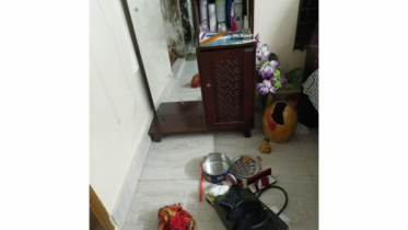আড়াইহাজারে পুলিশ পরিচয়ে ডাকাতি, ৫০ লাখ টাকার মালামাল লুট