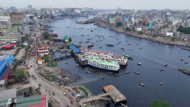 দূষণে দুর্দশা বুড়িগঙ্গার