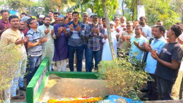 রশুর মৃত্যুরবার্ষিকীতে কবর জিয়ারত নেতাকর্মীদের 