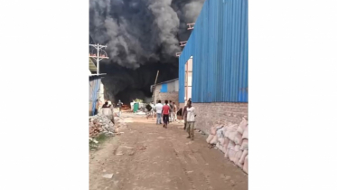 বন্দরে ককসিট কারখানায় অগ্নিকান্ড