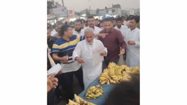 সিদ্ধিরগঞ্জবাসী বুকে টেনে নিলেন ধানের শীষের মান্নানকে