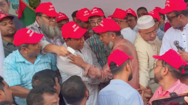 দা কুমড়ার সম্পর্ক বদলে গেল মুহুর্তে! দা কুমড়ার সম্পর্ক বদলে গেল মুহুর্তে!