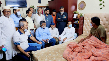 রাজীবকে দেখতে বাড়িতে গেলেন মাসুদ