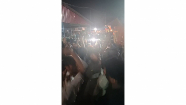 আড়াইহাজারে মনোনয়ন বঞ্চিতদের সমর্থকদের মশাল মিছিল, বিক্ষোভ