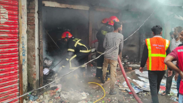 সোনারগাঁয়ে অগ্নিকান্ডে ১৫টি দোকান পুড়ে ছাই, কোটি টাকার ক্ষতি