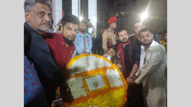 ভাষা শহীদদের প্রতি নাঃগঞ্জ মহানগর বিএনপি নেতা এস. আলম রাজীবের শ্রদ্ধা নিবেদন