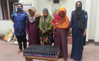 রূপগঞ্জে ফেনসিডিলসহ ৩ নারী গ্রেপ্তার