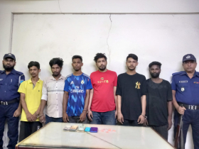 নারায়ণগঞ্জে মাদক বিরোধী অভিযানে গ্রেপ্তার ৬