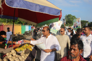 নারায়ণগঞ্জে ধানের শীষ নিয়ে বাবুলের প্রচারণা