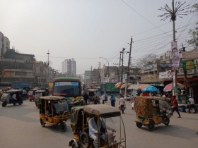 শহরজুড়ে সড়ক সংস্কারেও রমজানে যানজট নিয়ন্ত্রণ প্রশংসিত শহরজুড়ে সড়ক সংস্কারেও রমজানে যানজট নিয়ন্ত্রণ প্রশংসিত