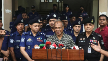 সব অস্ত্র এখনও উদ্ধার করতে পারিনি, অস্ত্র উদ্ধারের চেষ্টা করছি : স্বরাষ্ট্র উপদেষ্টা 
