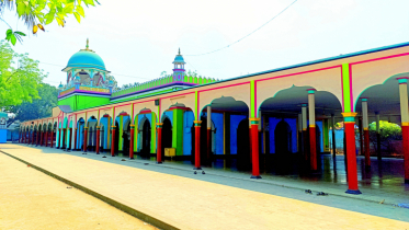 ১৯টি প্রবেশদ্বারে নেই কোনো দরজা-জানালা: ব্যতিক্রমী আদমজী জামে মসজিদ