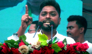 নিজের সন্তানের হাতে অস্ত্র তুলে দিয়েছে শামীম ওসমান : রনি