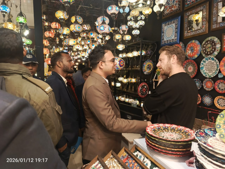 আন্তর্জাতিক বাণিজ্য মেলায় পলিথিন জব্দ