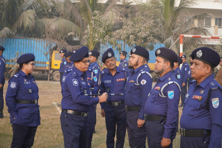 নারায়ণগঞ্জে ৪৫১ কেন্দ্রে পুলিশের বডি ক্যামেরা ব্যবহার হবে