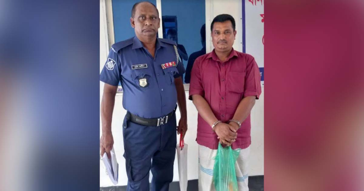 আড়াইহাজারে আত্মহত্যার প্ররোচনা মামলায় ধর্ষকের পিতা গ্রেপ্তার আড়াইহাজারে আত্মহত্যার প্ররোচনা মামলায় ধর্ষকের পিতা গ্রেপ্তার