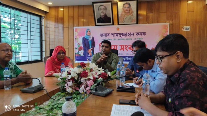 আড়াইহাজারে সহকারী কমিশনার ভুমিকে বিদায়ী সংবর্ধনা প্রদান আড়াইহাজারে সহকারী কমিশনার ভুমিকে বিদায়ী সংবর্ধনা প্রদান