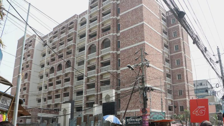 নারায়ণগঞ্জে শত কোটি টাকার প্রাণহীন ভবন! নারায়ণগঞ্জে শত কোটি টাকার প্রাণহীন ভবন!