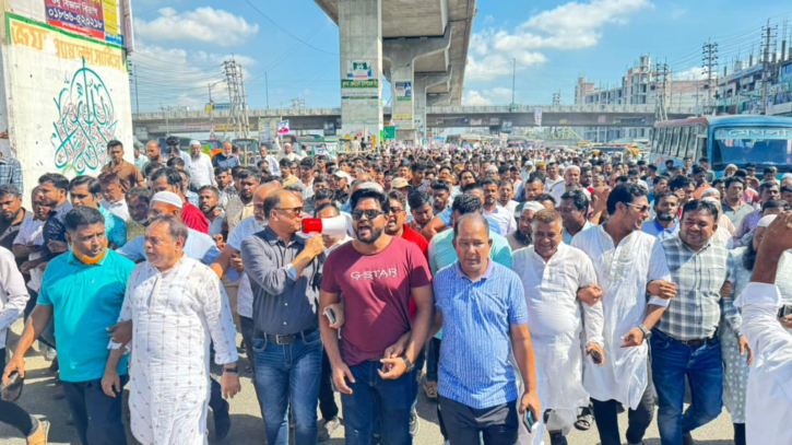 হাসিনার বাহিনীকে প্রতিহত করবো : নাহিদ হাসিনার বাহিনীকে প্রতিহত করবো : নাহিদ