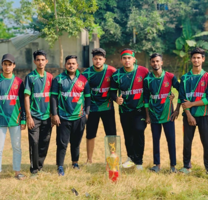 বিজয় দিবসে ফতুল্লায় ক্রিকেট ম্যাচের আয়োজন বিজয় দিবসে ফতুল্লায় ক্রিকেট ম্যাচের আয়োজন