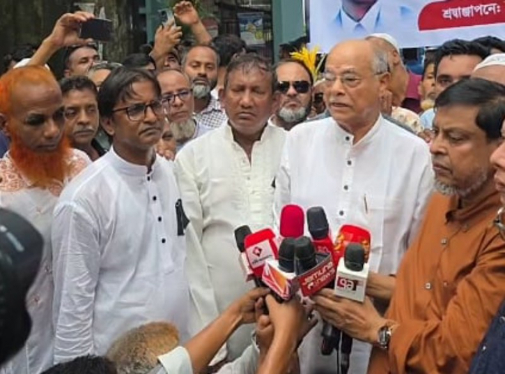 মতিন চৌধুরী আমাদের সততা, আন্তরিকতা দিয়ে গেছেন : কাজী মনির মতিন চৌধুরী আমাদের সততা, আন্তরিকতা দিয়ে গেছেন : কাজী মনির