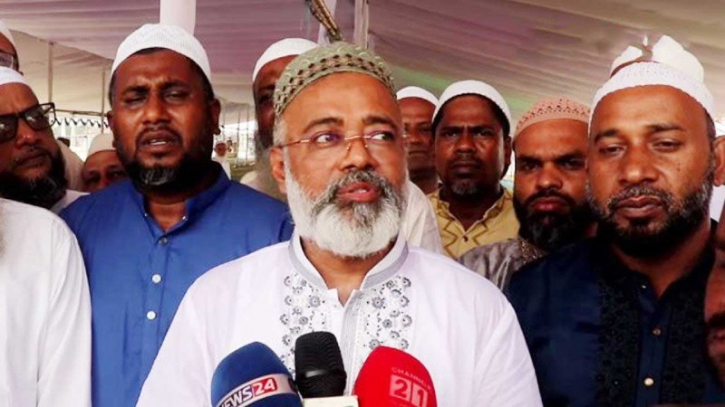 রূপগঞ্জে বিএনপি নেতার উদ্যোগে ১০ হাজার মুসল্লীর ঈদের নামাজ আদায় রূপগঞ্জে বিএনপি নেতার উদ্যোগে ১০ হাজার মুসল্লীর ঈদের নামাজ আদায়