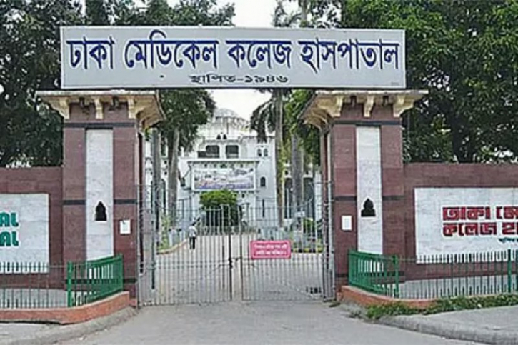 ‘মাথায় সমস্যা’র চিকিৎসা নিতে এসে চিকিৎসকের ওপর চড়াও, ধরে দেওয়া হলো থানায়