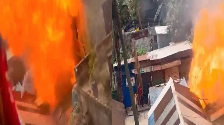 নারায়ণগঞ্জে বিকট শব্দে গ্যাস সিলিন্ডার বিস্ফোরণ