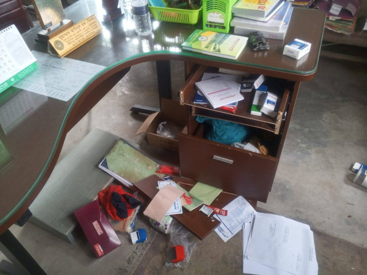 পরিচালনা কমিটির খেয়ালিপনায় মাদ্রাসায় চুরি, থানায় অভিযোগ