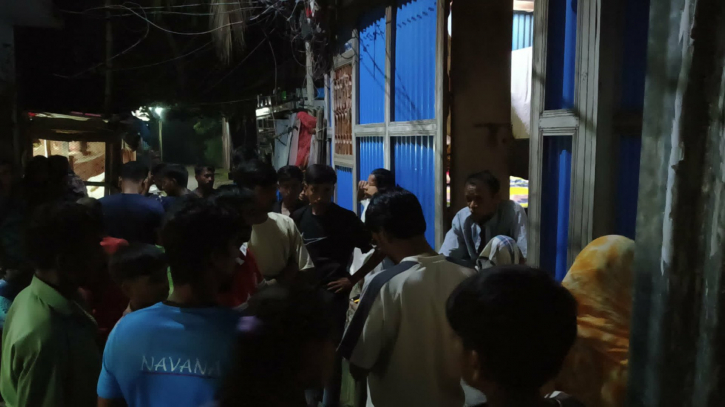 সোনারগাঁয়ে বিয়ের প্রলোভনে সর্বস্ব লুট, কেরোসিন ঢেলে আত্মহননের অভিযোগ