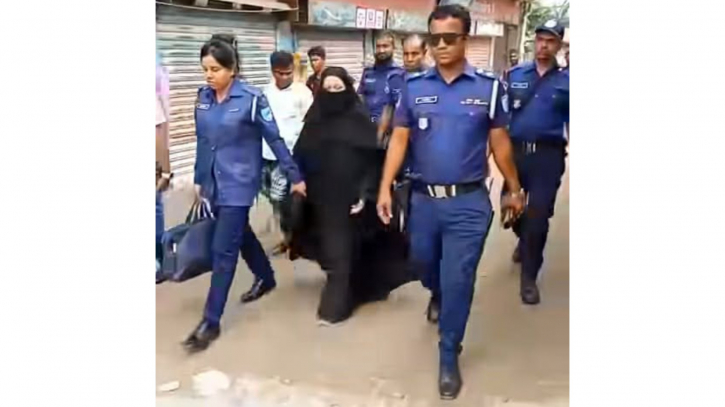 নারায়ণগঞ্জে পরকীয়ার জেরে ঘুমের ওষুধ খাইয়ে স্বামীর গলা কেটে হত্যা, স্ত্রী আটক