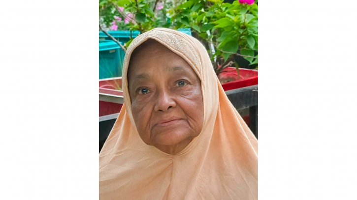 ভাষা সৈনিক আয়েশা বেগমের দাফন সম্পন্ন 