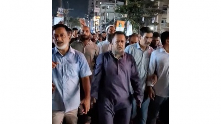 নৈরাজ্য ঠেকাতে টিপুর নেতৃত্বে মিছিল