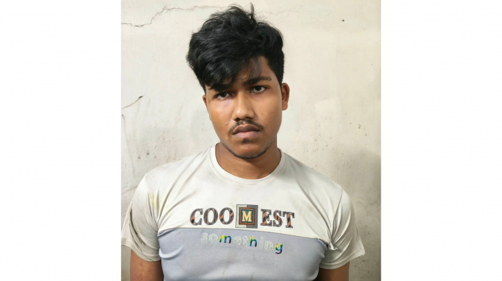 সোনারগাঁয়ে ২০০ বোতল ফেনসিডিল ও ৬ কেজি গাঁজা, মাদক মামলায় যুবকের যাবজ্জীবন