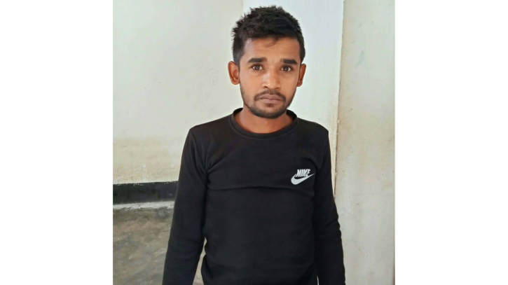 নেশার টাকা না পেয়ে বাড়িতে আগুন দিলো ছেলে