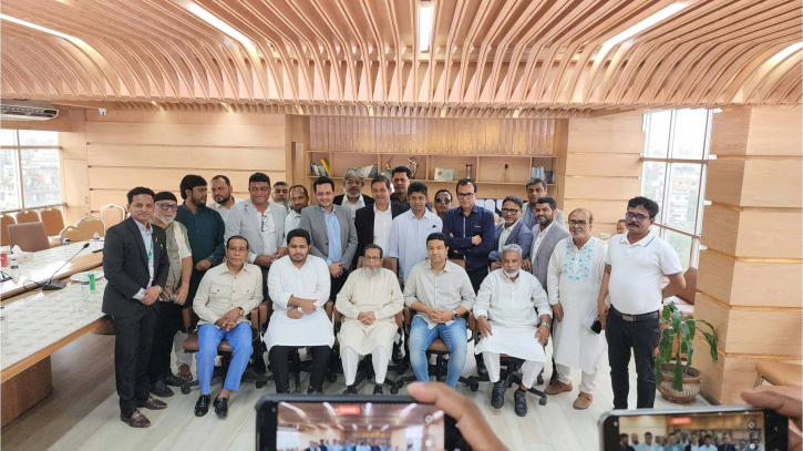 একসাথে নারায়ণগঞ্জের ৫ এমপি, উন্নয়ন ও নারায়ণগঞ্জের প্রশ্নে এক থাকার প্রত্যয় একসাথে নারায়ণগঞ্জের ৫ এমপি, উন্নয়ন ও নারায়ণগঞ্জের প্রশ্নে এক থাকার প্রত্যয়