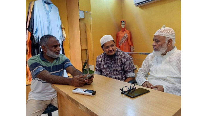 কালিবাজারে অগ্নিকাণ্ডে ক্ষতিগ্রস্ত দোকান পরিদর্শনে জামায়াত নেতারা