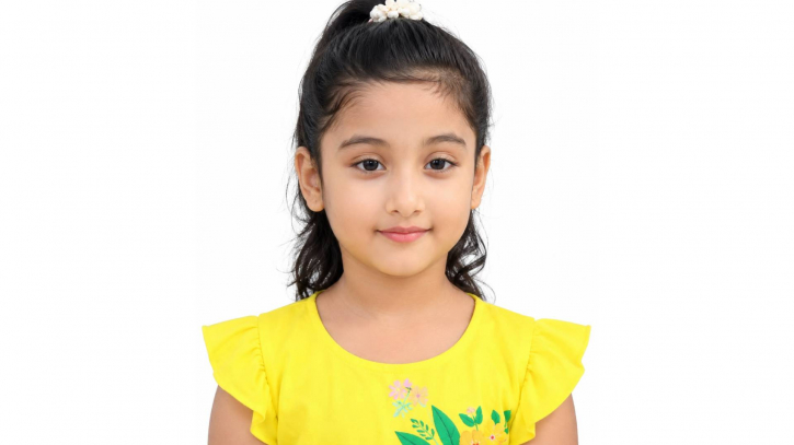 নারায়ণগঞ্জ রামকৃষ্ণ মিশনে কুমারী পূজায় বসছে সাড়ে ৬ বছরের শ্রেয়সী